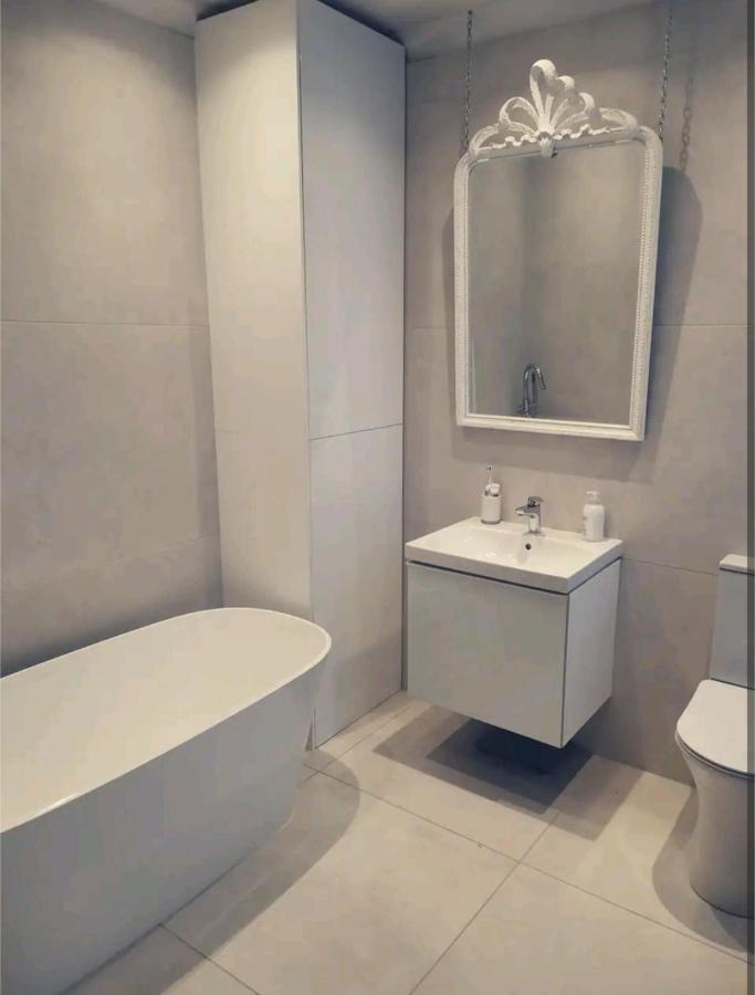 One The Mews Apartment Glasgow Ngoại thất bức ảnh