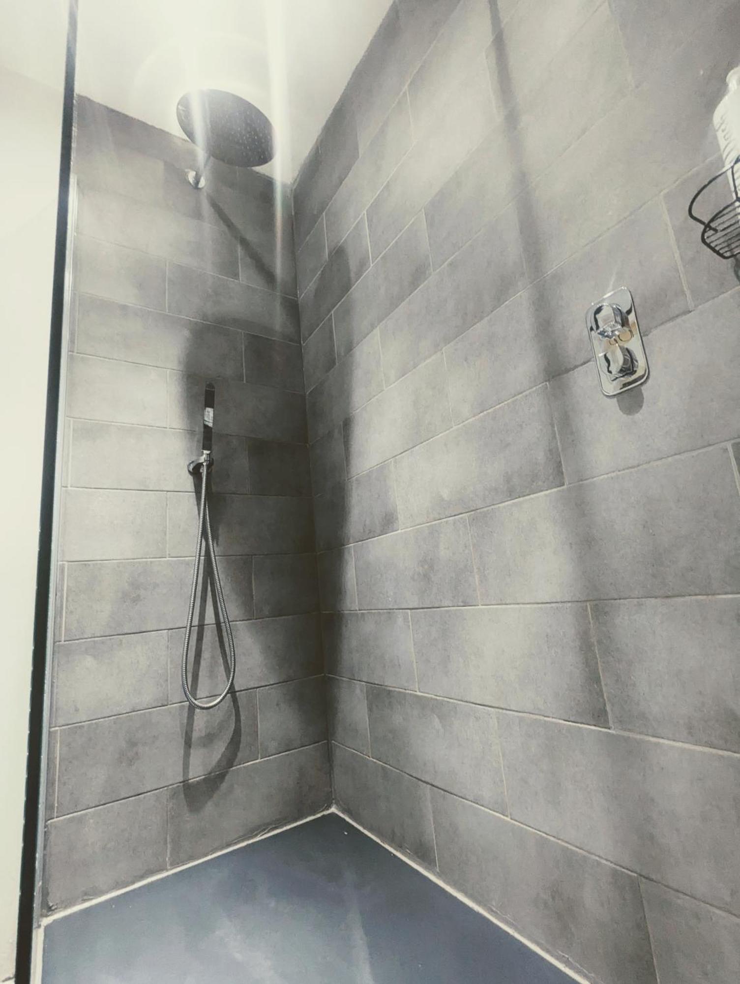 One The Mews Apartment Glasgow Ngoại thất bức ảnh